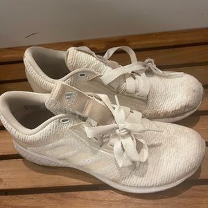White adidas sneaker. Women’s 8.5.